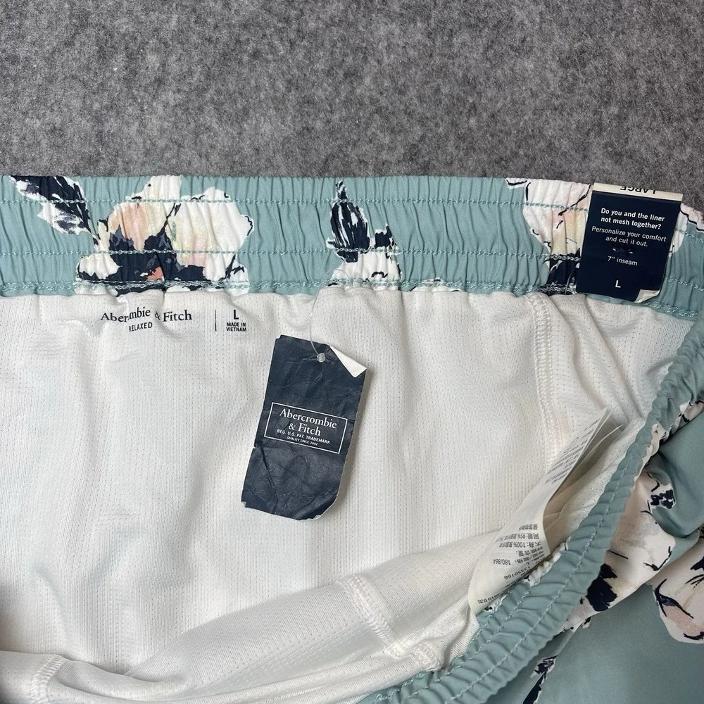 NWT Abercrombie and Fitch 7